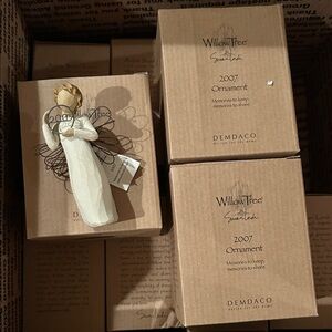Lot of 11 Willow Tree 2007 ornaments NIB